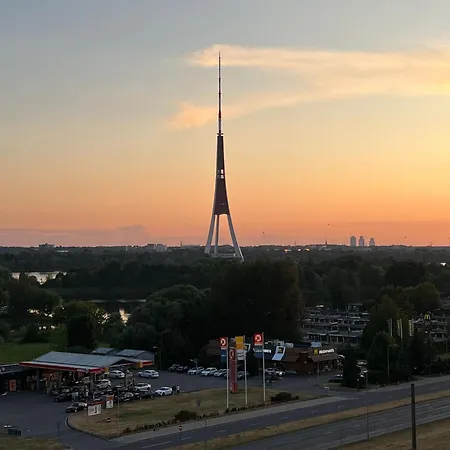 Krasta Parking & With & River View Riga