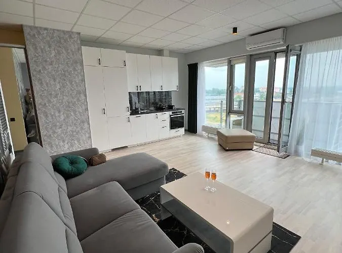 Krasta Parking & With & River View * Riga