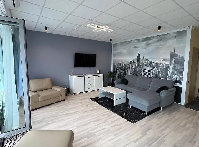 Krasta Parking & With & River View Daire Riga