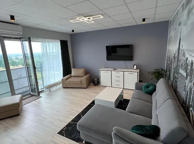 Krasta Parking & With & River View *