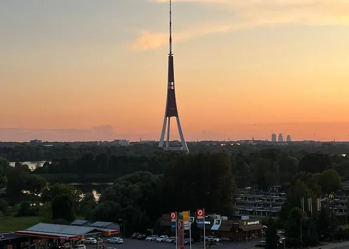 Krasta Parking & With & River View Riga