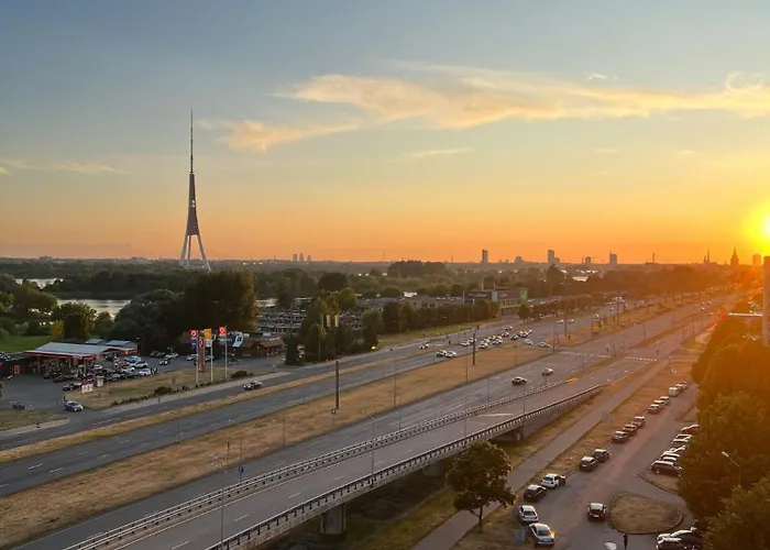 Krasta Parking & With & River View Riga