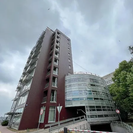 Апартаменты Krasta Parking & With & River View