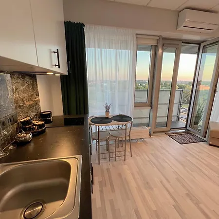 Апартаменты Krasta Parking & With & River View