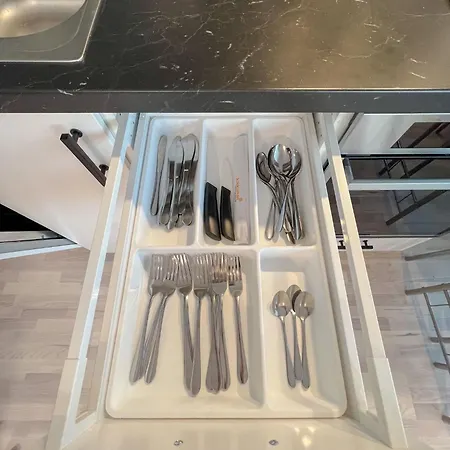 公寓 Krasta Parking & With & River View