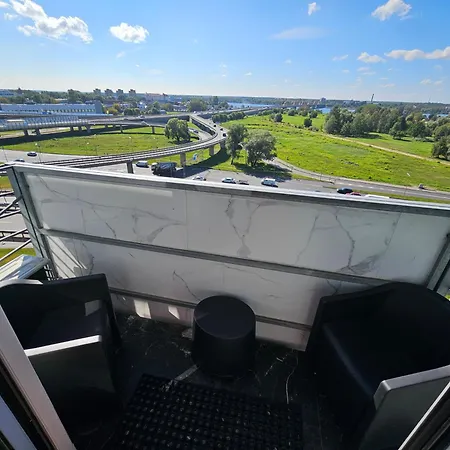 Krasta Parking & With & River View Апартаменты *